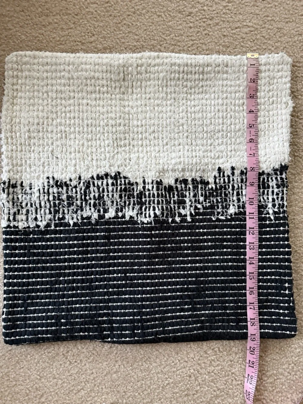 Nasselmal Black and White Woven Pillow Cover
